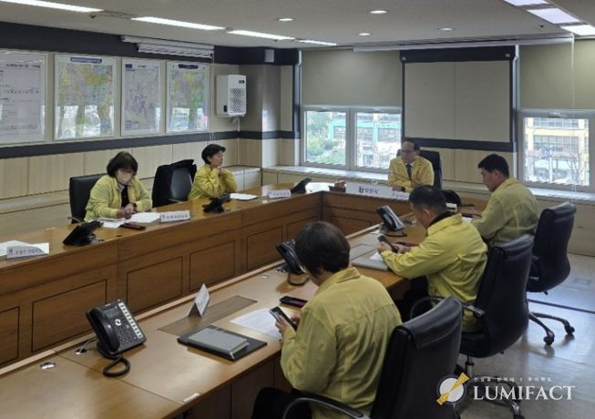 부천시는 3월 18일 숙박업소 안전점검 회의를 개최했다.